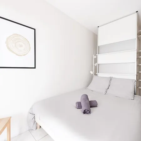 T2 Centre Avec Parking Gratuit Et Jardin Apartamento