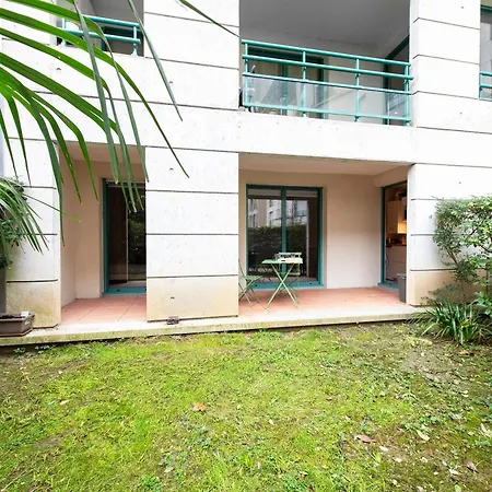 T2 Centre Avec Parking Gratuit Et Jardin アパート